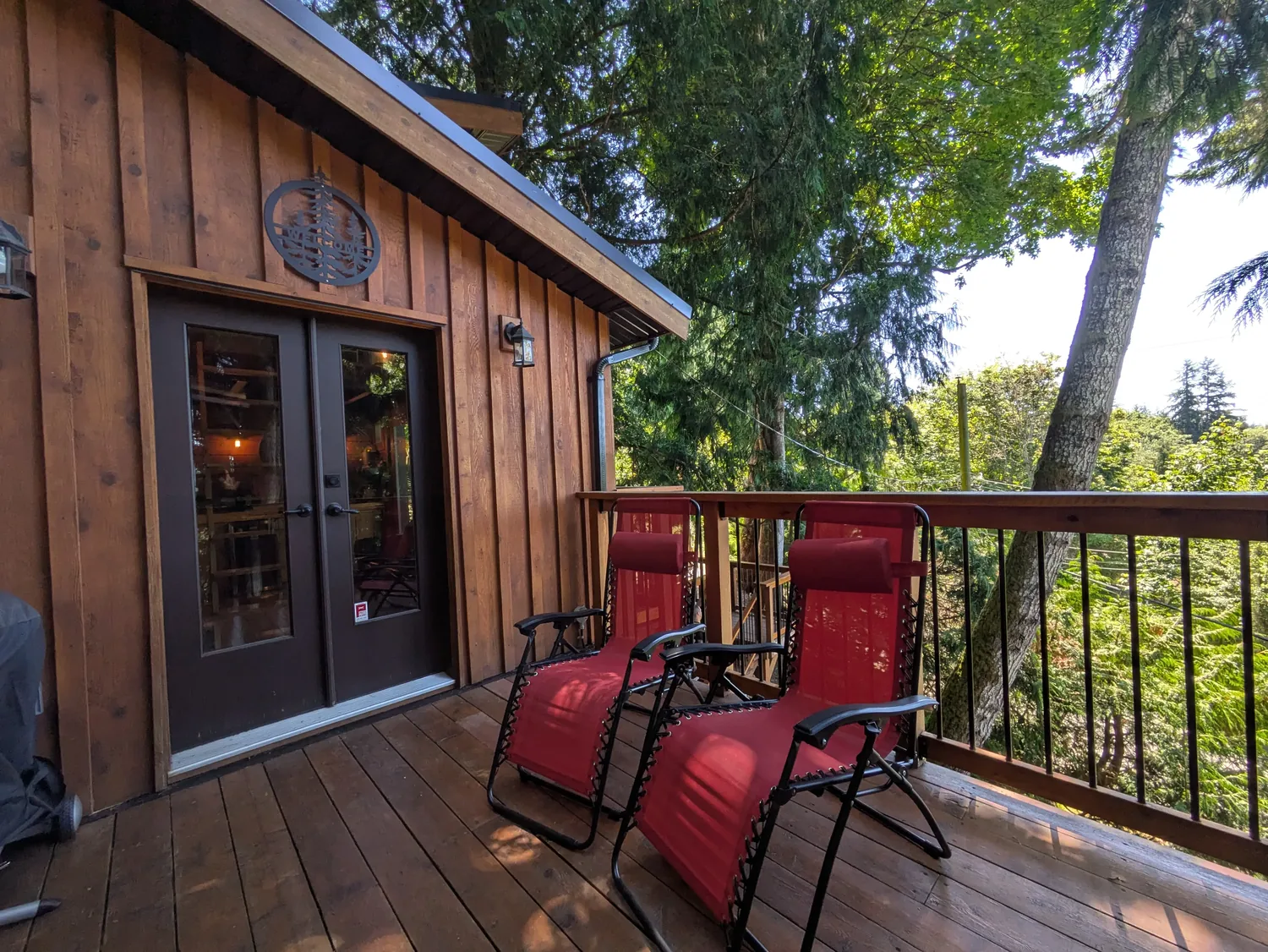 The Owl's Perch — a cedar luxury treehouse in the Sooke, BC canopy