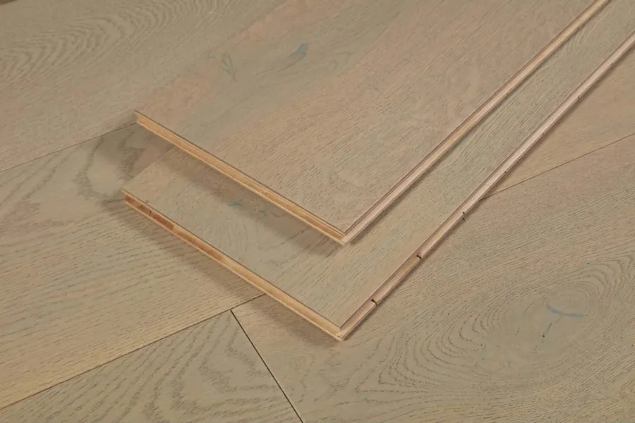 7.5 American White Oak - Urban Grey